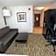 Holiday Inn Express Hotel & Suites Grand Forks By IHG