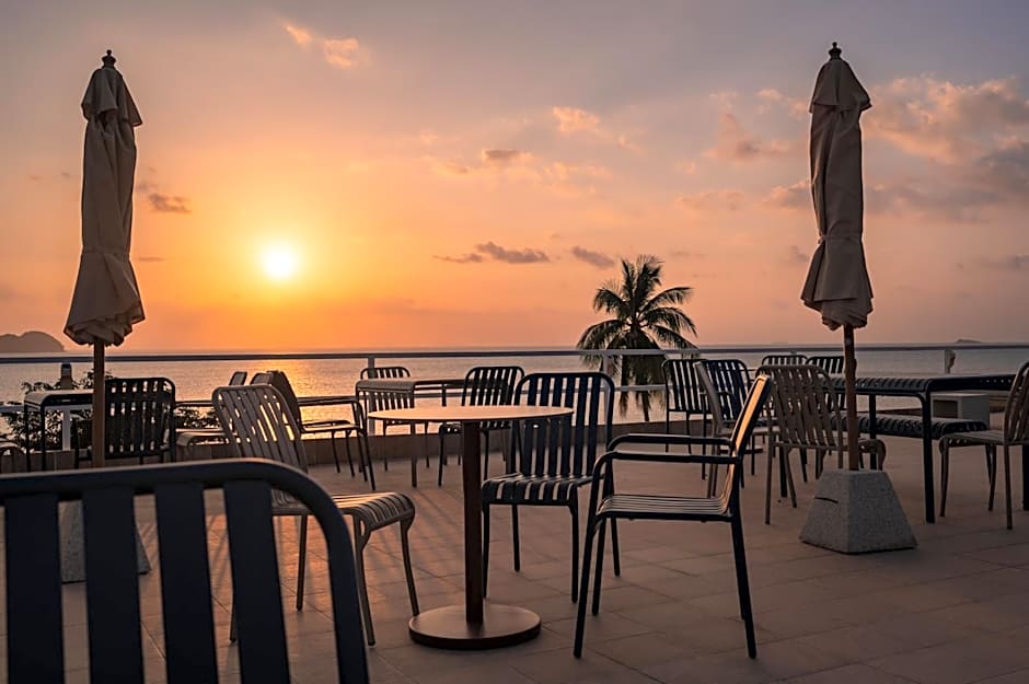 Baan Jai Dee Beach Front Hotel