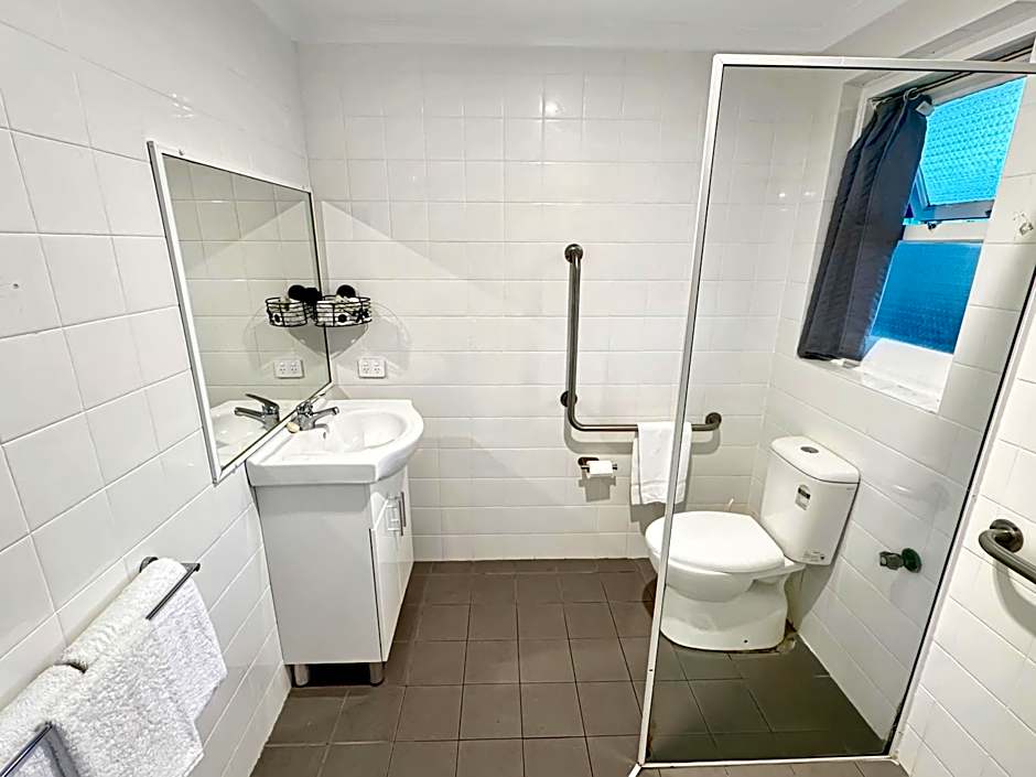 Golden Sands Motor Inn