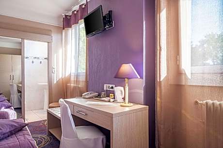 4 Single Beds, Nonsmoking