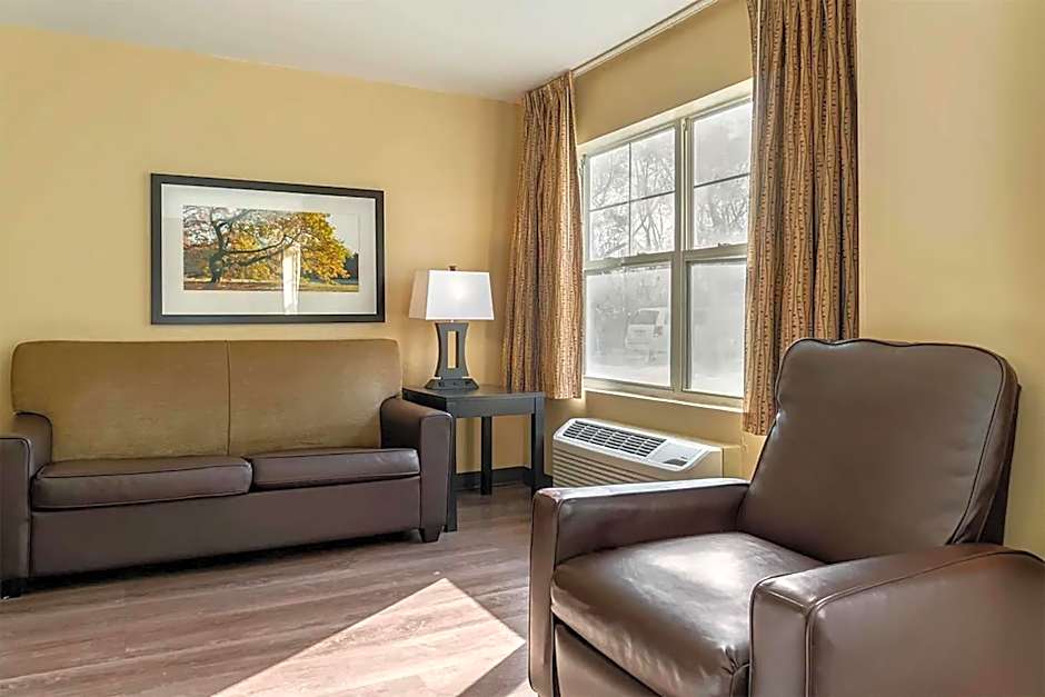 Baymont by Wyndham Auburn Hills South