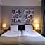 Crystal Plaza Hotel