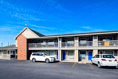 Residential Suites Blue Springs by Hotel O I 70