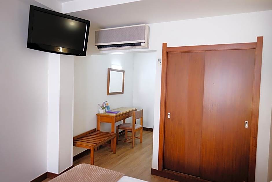 Photo 1 sur 13 de Triple Room