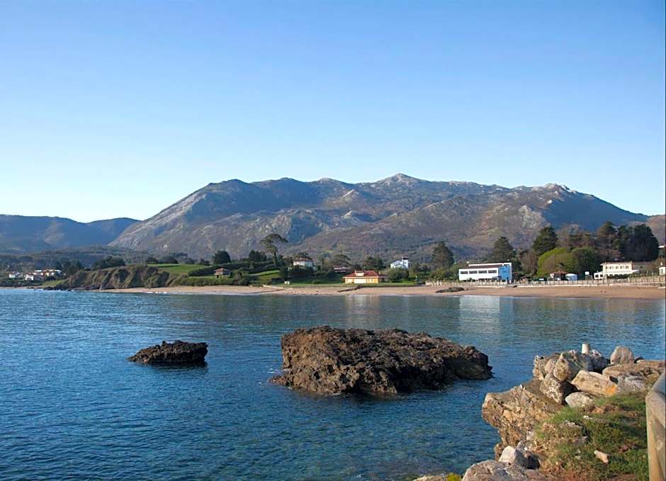 Hotel The Island