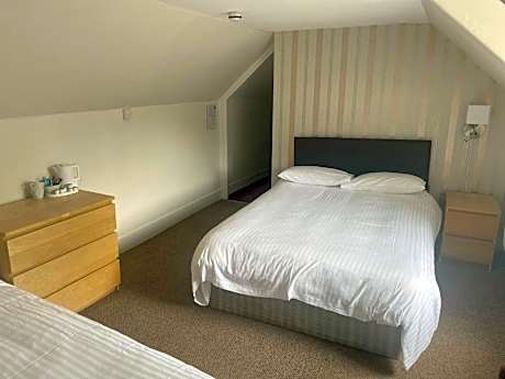 Double or Twin Room with Private Bathroom