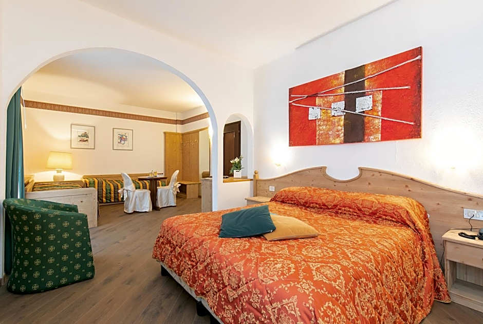 G. Hotel Des Alpes (Classic since 1912)