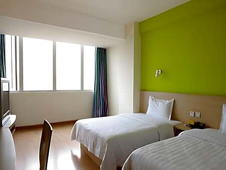 Corporate Twin, Guest room, 2 Twin/Single Bed(s), City view