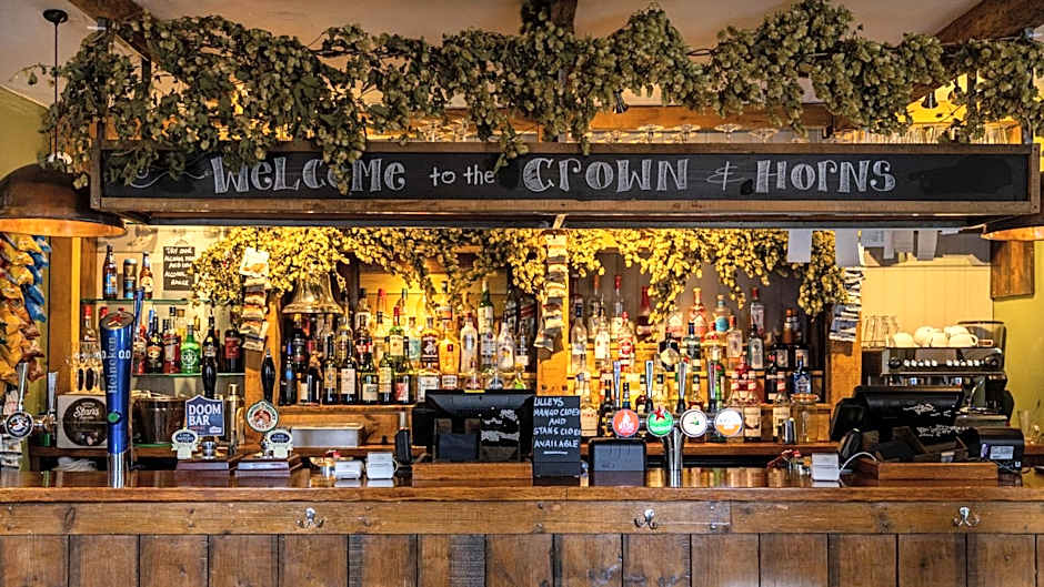 The Crown & Horns