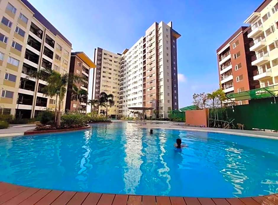AVIDA ATRIA T2- B, near S&R and SM city by Denice