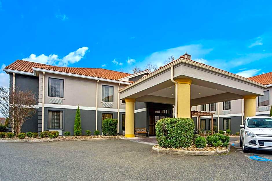 La Quinta Inn & Suites by Wyndham Radford