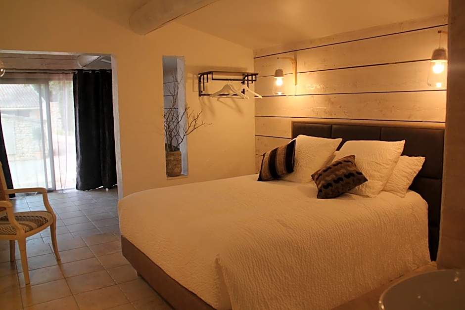 Le Hameau Fleur de Pierres , Chambre , Gite et Table d'Hôtes