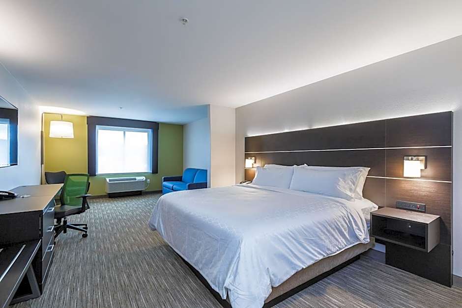 Holiday Inn Express and Suites- South Bend Casino By IHG