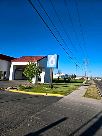 Motel 6-Billings, MT - North