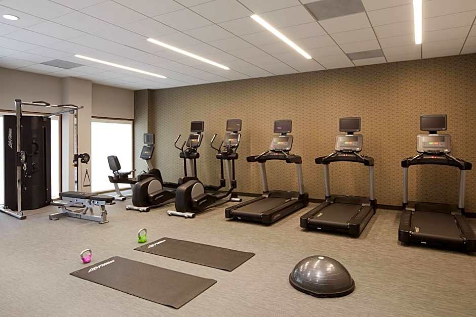 Courtyard by Marriott Los Angeles LAX/Century Boulevard