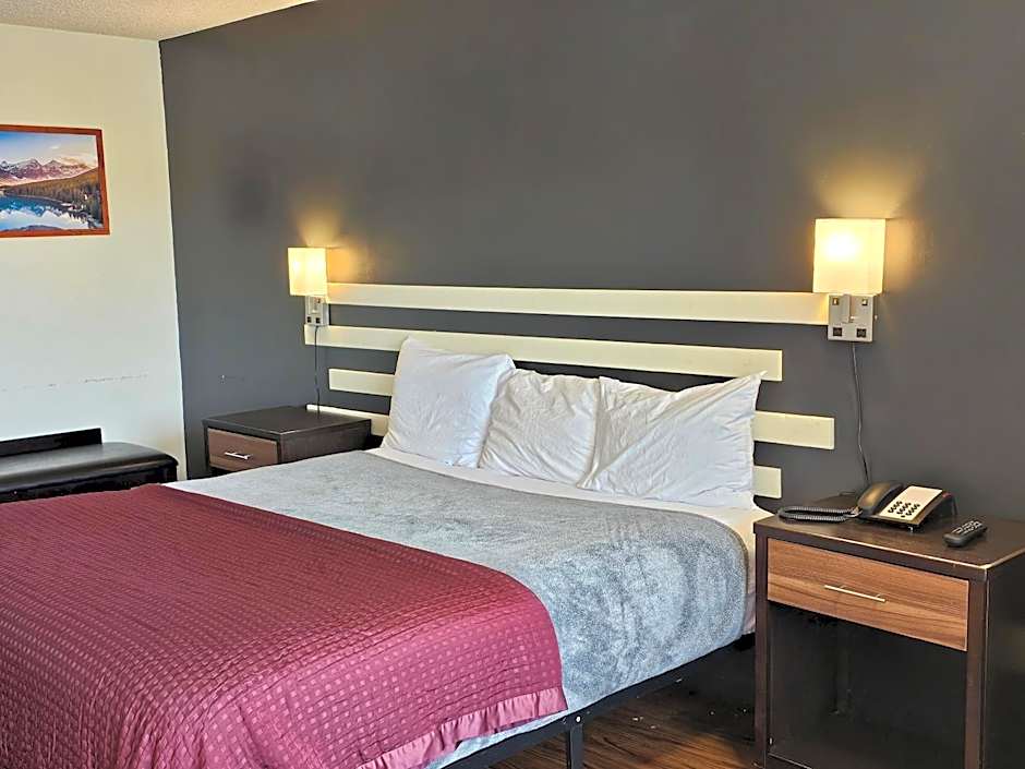 Sumner Motor Inn