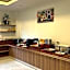 The charlotte smart hotel lopburi