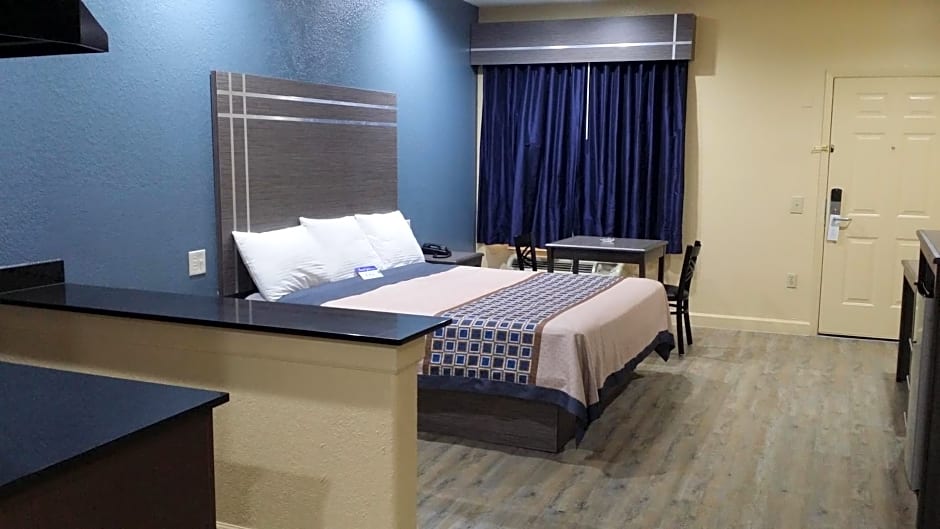 Americas Best Value Inn & Suites Houston NE