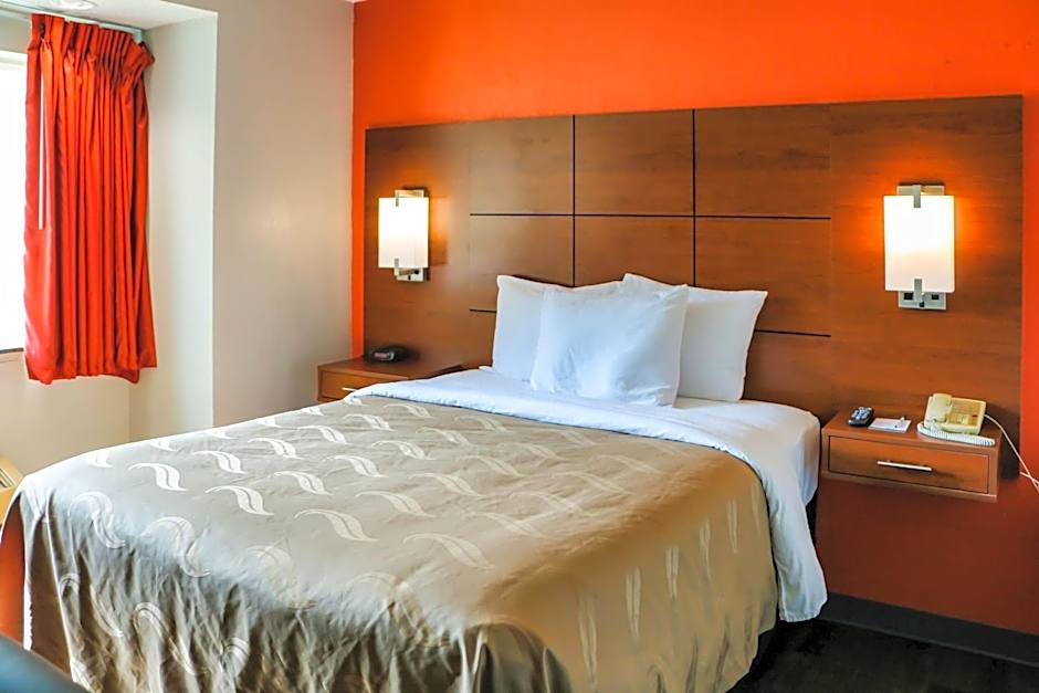 Quality Inn & Suites Watertown Fort Drum