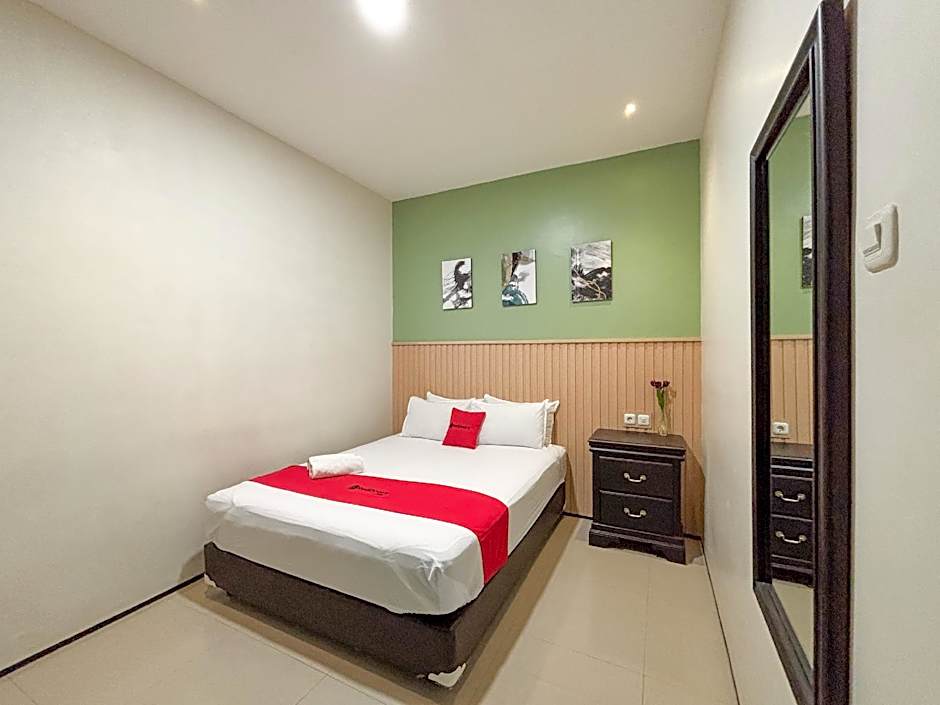 RedDoorz near Taman Krida Budaya Malang