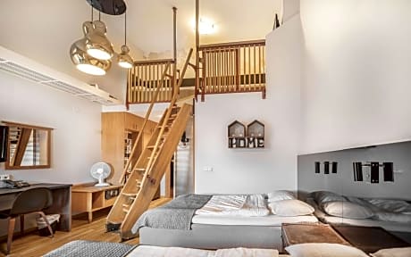Family Room with Four Single Beds - Loft