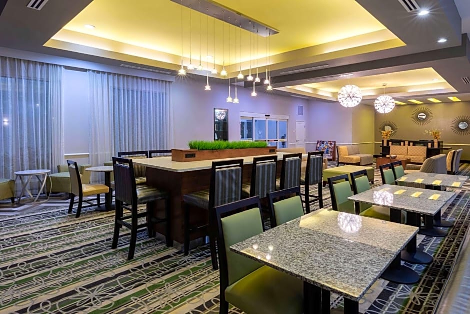 La Quinta Inn & Suites by Wyndham Houston Nw Beltway 8 / West Rd
