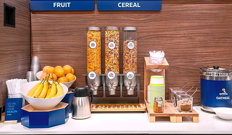 Holiday Inn Express & Suites Brandon By IHG