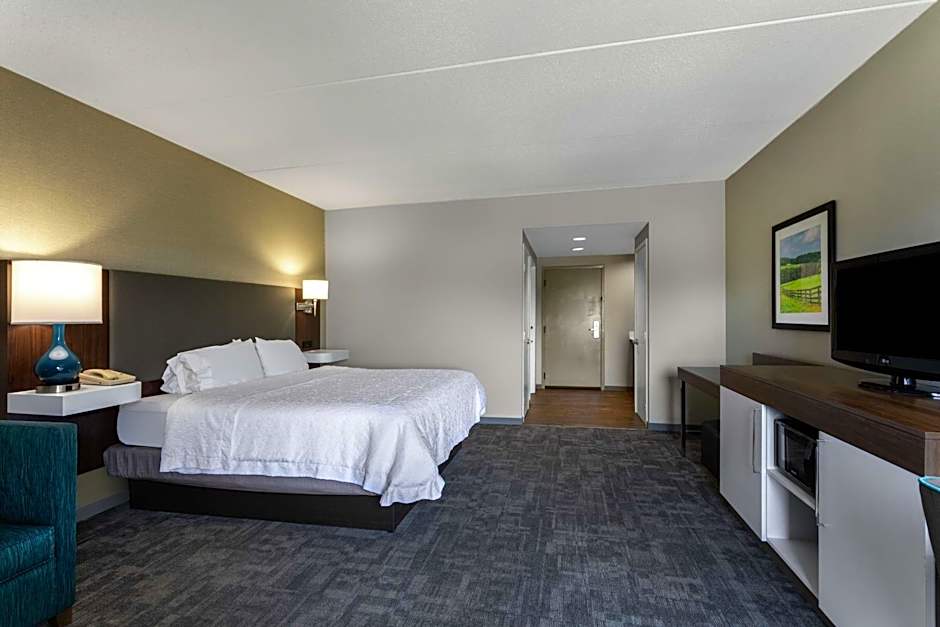 Hampton Inn By Hilton Bedford