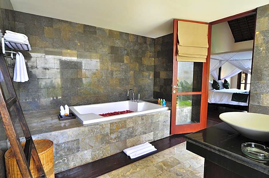 The Khayangan Dreams Villa Umalas