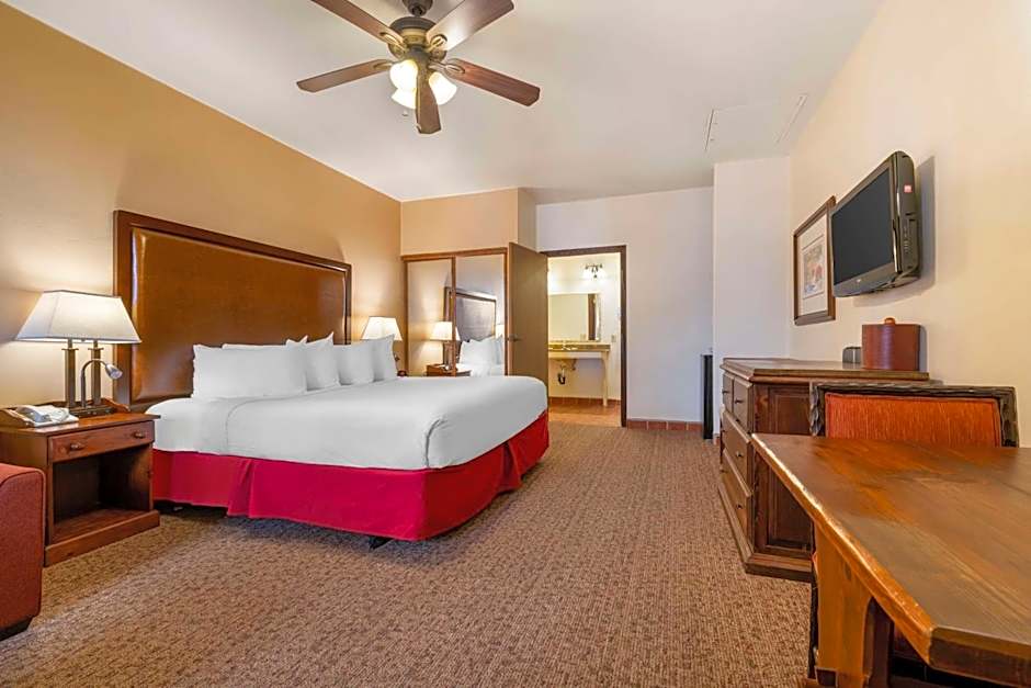 Best Western Plus Hacienda Suites-Old Town