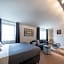 B-Hotel