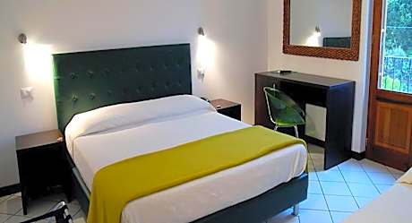 Double Room with Mountain View