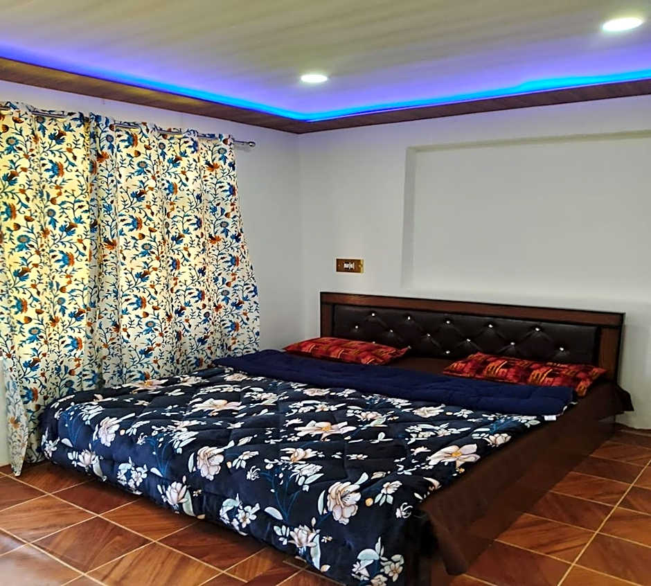 Gudoo Paying Guest House