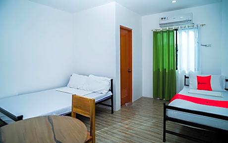 RedDoorz at Guanzons Homestay