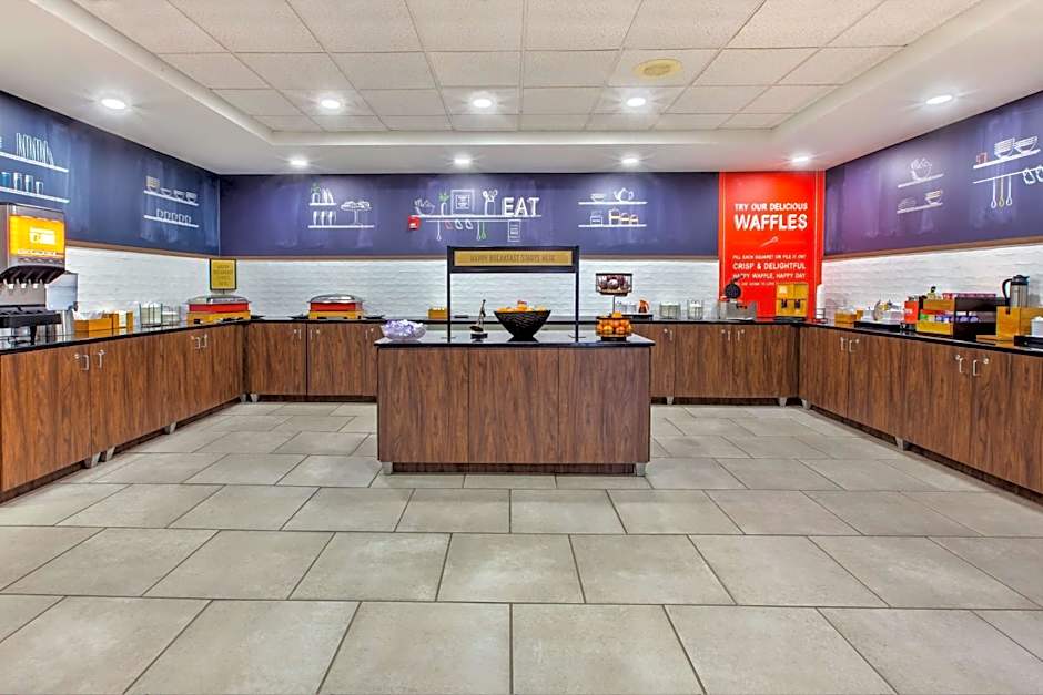 Hampton Inn & Suites Cleveland-Airport/Middleburg Heights