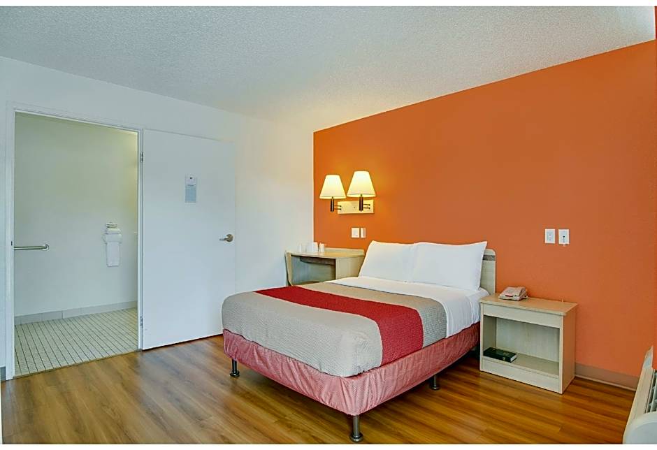 Motel 6-Tacoma, WA - Fife