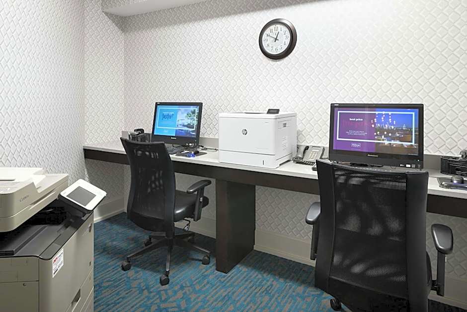 Hampton Inn By Hilton And Suites Memphis-Beale Street