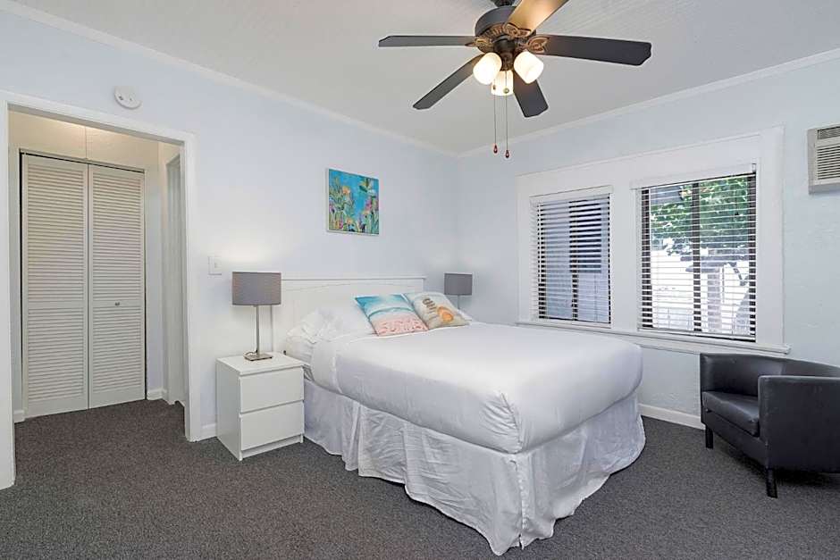 Sabal Palms Inn