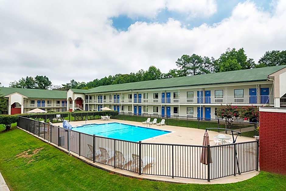 Motel 6-Gainesville, GA