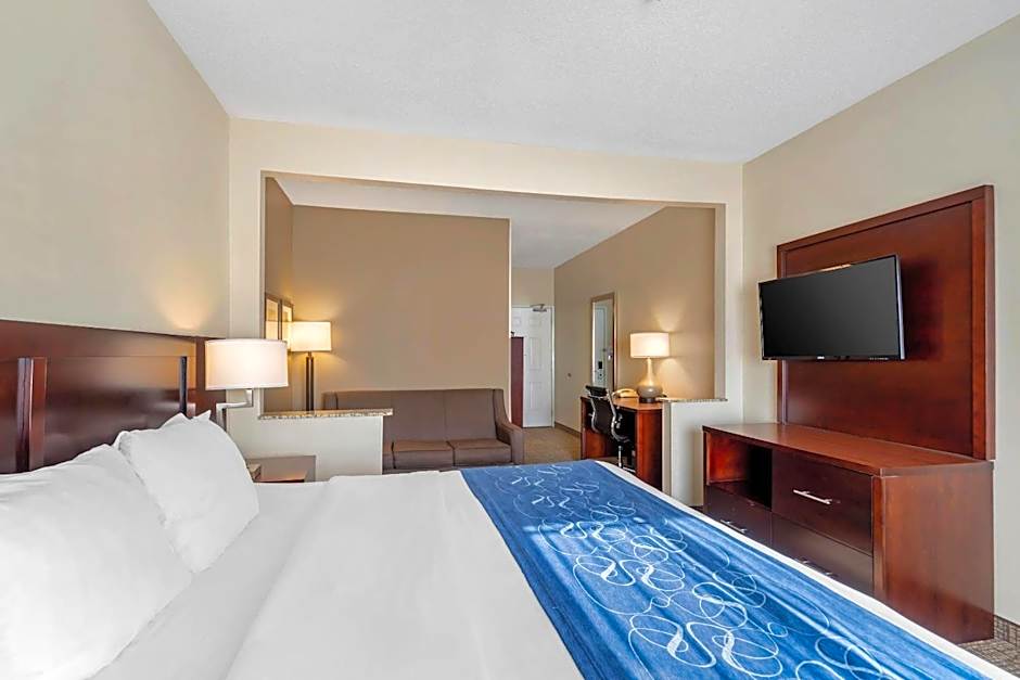 Comfort Suites Normal University area