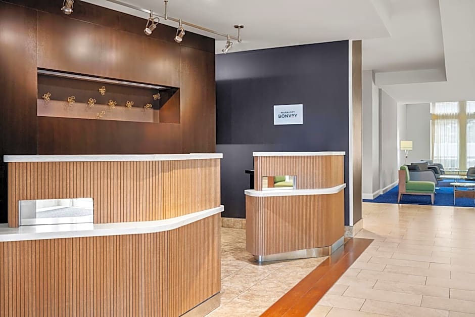 Courtyard by Marriott Evansville East