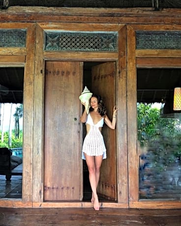 2 bedroom beachfront villa Private pool