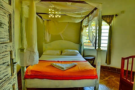 Three-Bedroom Cottage