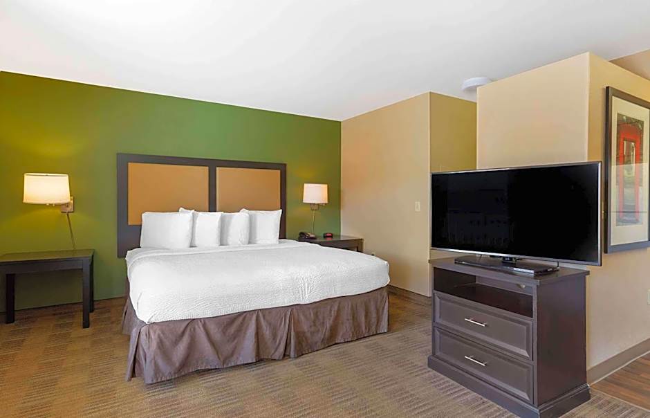 Extended Stay America Suites - Phoenix - Chandler - E. Chandler Blvd.