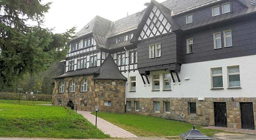 Landhotel "Wettin"