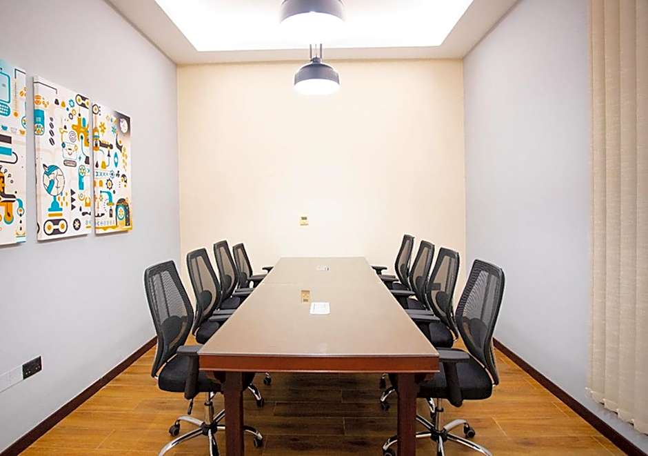 Remas Hotel Suites - Al Khoudh, Seeb, Muscat
