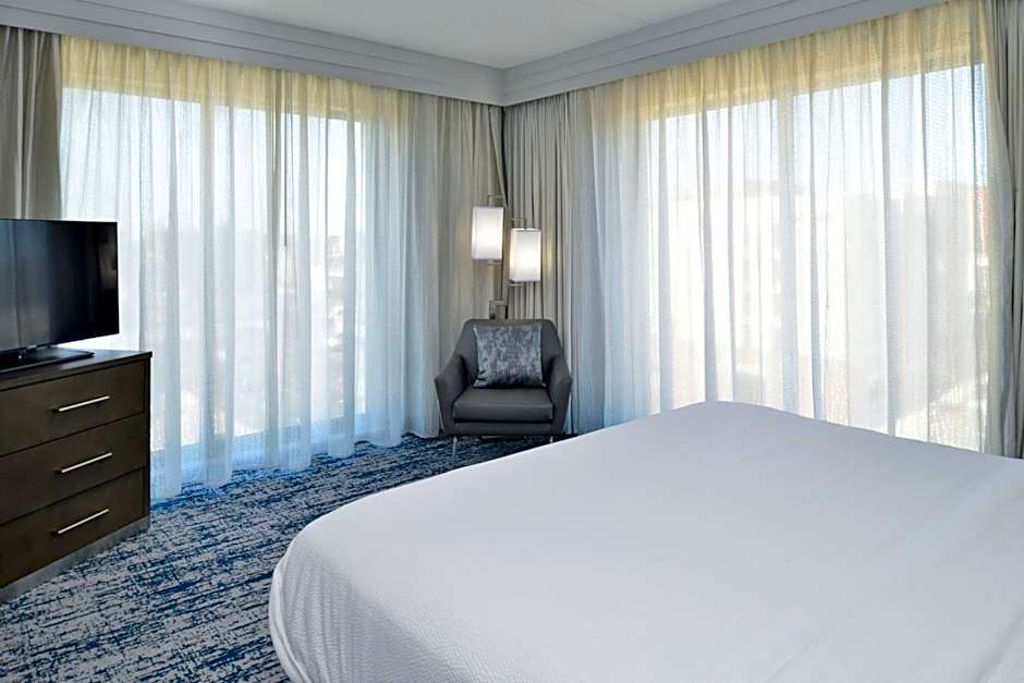 Courtyard by Marriott Wilmington Downtown/Historic District