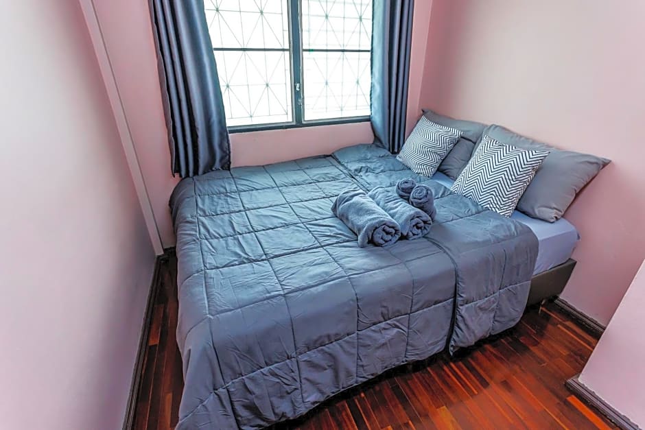 Baan Mee Suk Ayutthaya