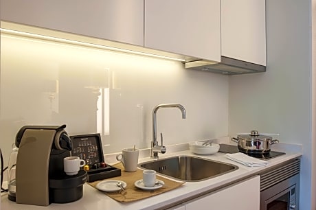 studio standard - Inner courtyard view