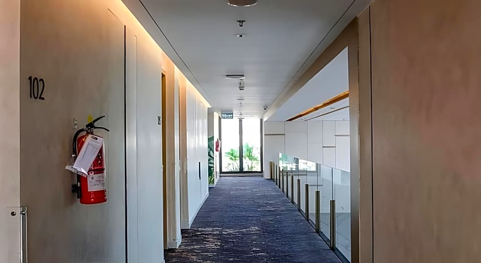 Neo Hotel Puri Indah